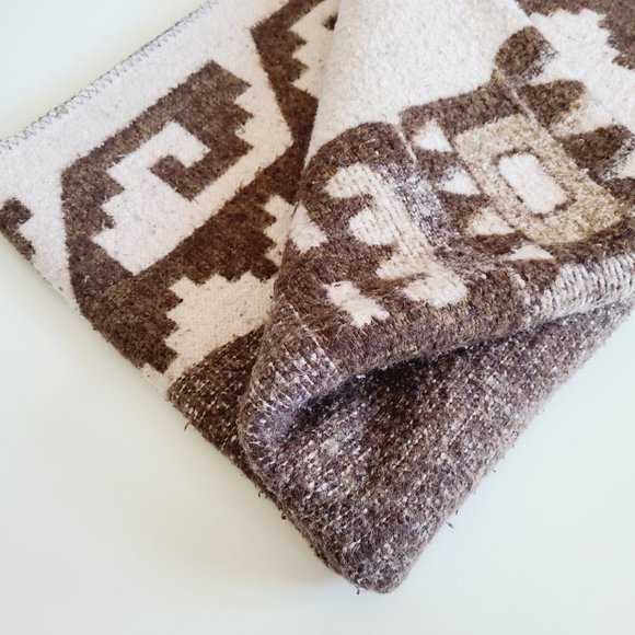 Vintage Huancatex 100% Lana wool Aztec design blanket. - Picture 5 of 10